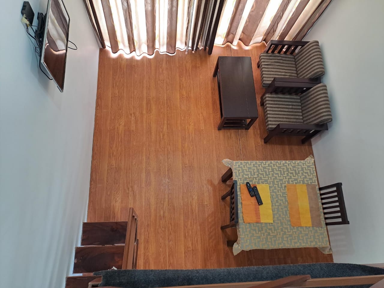Ground Floor Sitting and Dining Area